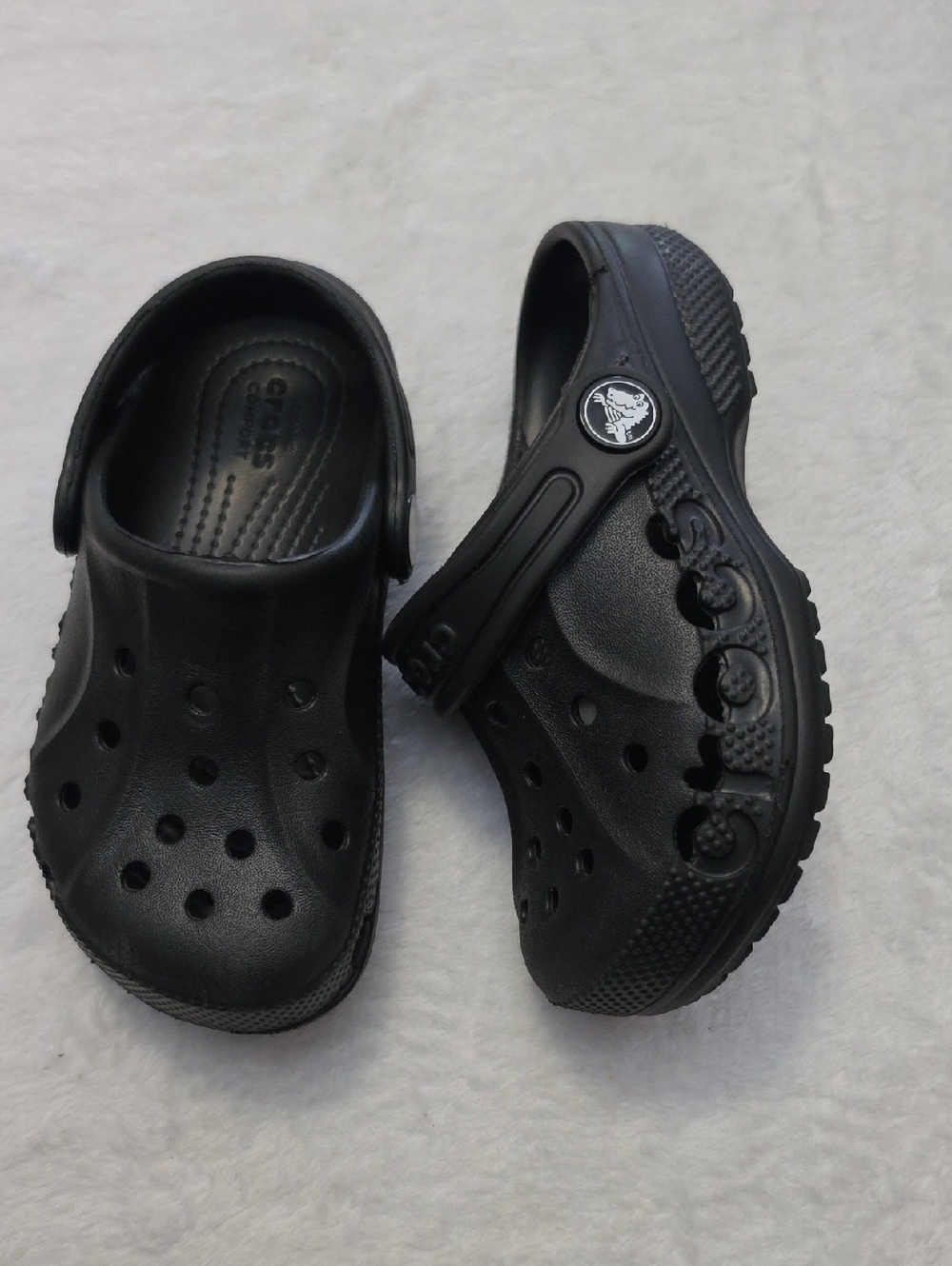 CROCS - Kids Black Clog Sandals - Lightweight Comfort